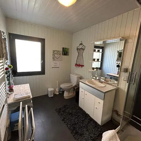 Relooke Bien Equipe Avec Jacuzzi * Balham
